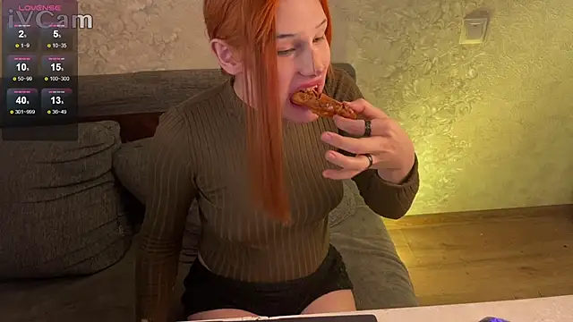 Snapshot of Kleo_Godde chatting on March 6, 6:48 pm Kleo Godde online show from March 6, 6:48 pm