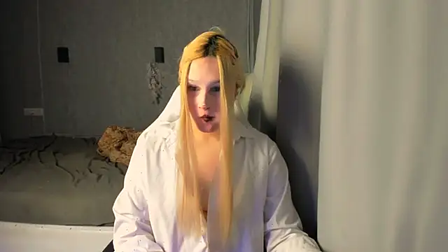 Snapshot of Kleo_Godde chatting on November 15, 6:44 am Kleo Godde online show from November 15, 6:44 am