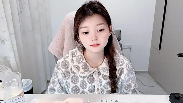 yangyang-1115 online show from November 13, 5:39 am