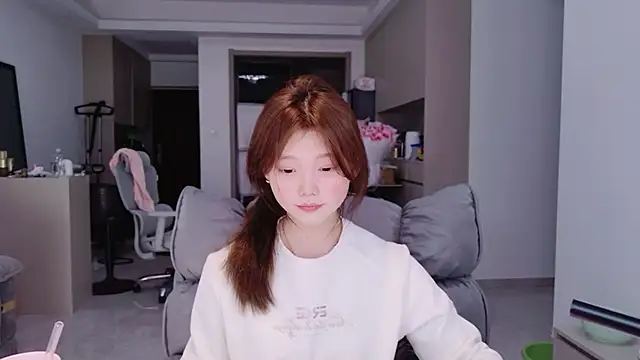 Snapshot of yangyang-1115 chatting on February 8, 2:09 pm yangyang-1115 online show from February 8, 2:09 pm