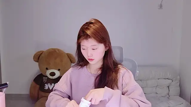 Snapshot of yangyang-1115 chatting on February 27, 5:51 am yangyang-1115 online show from February 27, 5:51 am