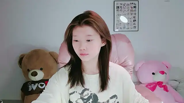 yangyang-1115 online show from May 3, 4:40 am