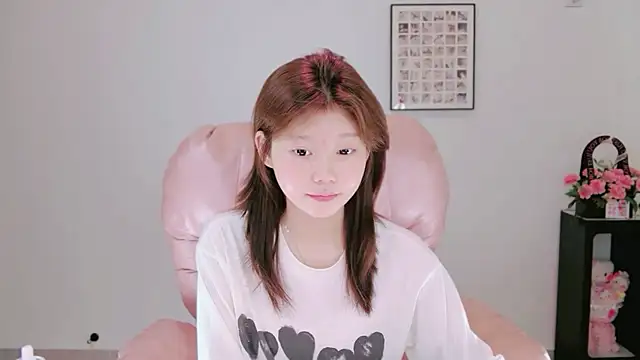 yangyang-1115 online show from May 15, 4:19 am