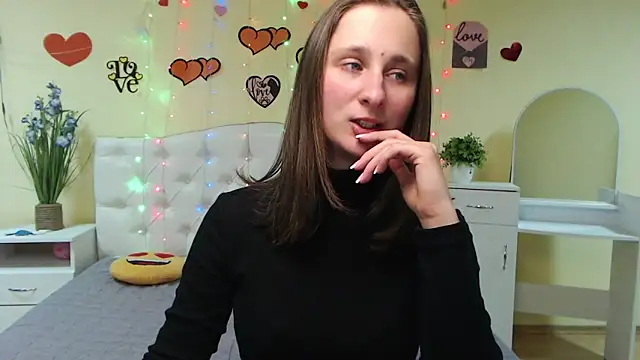 MichelLeee online show from February 18, 3:43 pm