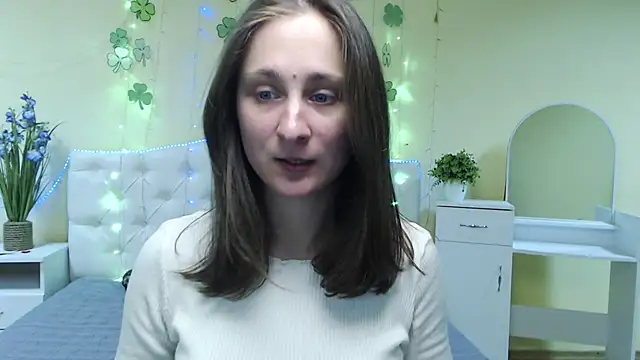 MichelLeee online show from March 14, 12:18 pm