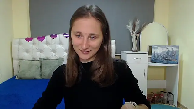 MichelLeee online show from September 27, 11:15 am