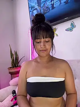Snapshot of Lady_Rey chatting on July 8, 8:02 pm Lady Rey online show from July 8, 8:02 pm
