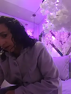 Snapshot of AriannaRussell_ chatting on June 12, 12:26 pm AriannaRussell online show from June 12, 12:26 pm