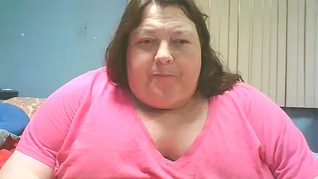 Honeybee2025 online show from December 15, 12:07 am