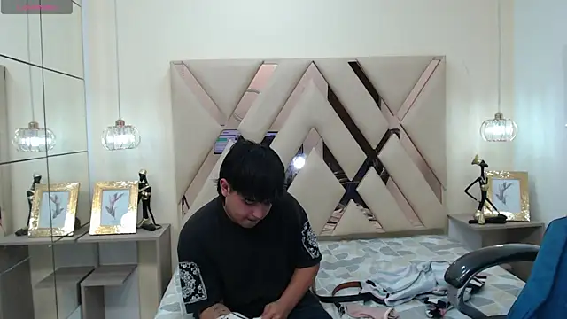 AndrewPherson online show from January 5, 6:45 pm