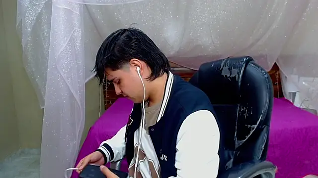 AndrewPherson online show from March 14, 12:18 pm