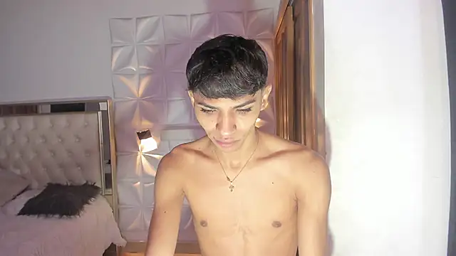 Snapshot of im_sebaslopez chatting on November 24, 11:32 am im sebaslopez online show from November 24, 11:32 am