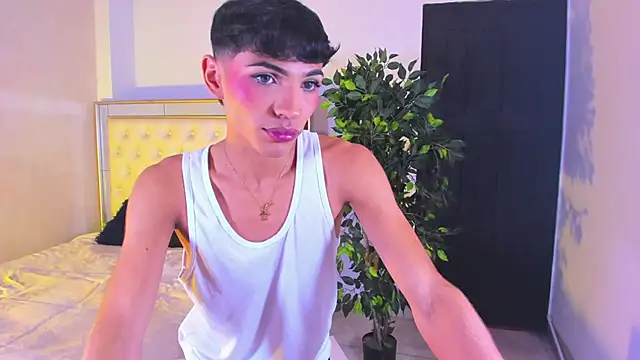 Snapshot of im_sebaslopez chatting on December 4, 6:49 pm im sebaslopez online show from December 4, 6:49 pm