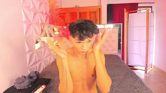 im sebaslopez online show from July 23, 12:03 pm