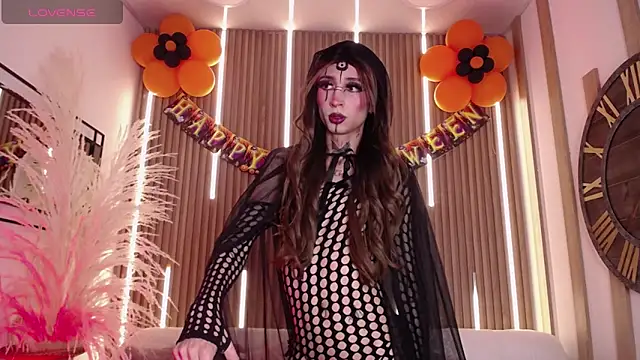 Aniie Doll online show from October 29, 9:27 pm