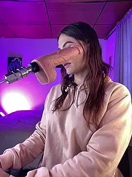 Snapshot of Valery_hilthon chatting on December 12, 9:37 pm Valery hilthon online show from December 12, 9:37 pm