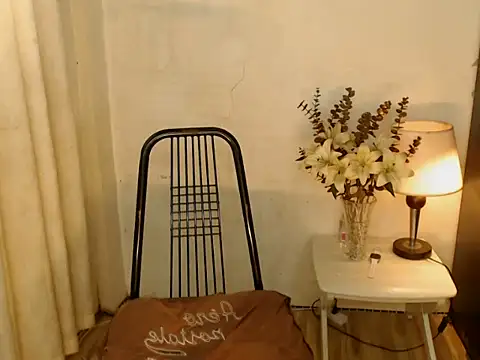 Snapshot of playtimesussy69 chatting on June 8, 2:45 am playtimesussy69 online show from June 8, 2:45 am