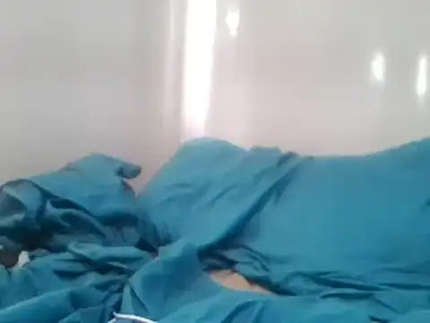 Snapshot of seductivescamp chatting on December 28, 4:51 am seductivescamp online show from December 28, 4:51 am