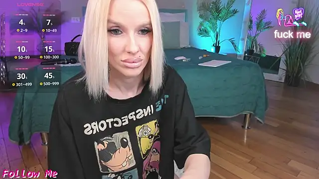 Snapshot of Lana_kitty__ chatting on May 22, 10:04 pm Lana kitty online show from May 22, 10:04 pm