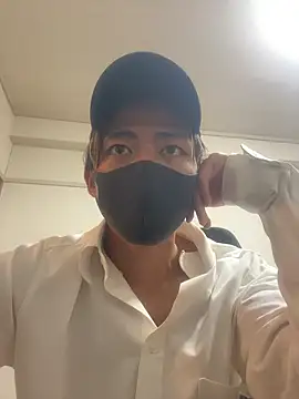 Snapshot of Manato_jp_1215 chatting on May 22, 1:50 pm Manato jp 1215 online show from May 22, 1:50 pm