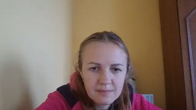 Snapshot of Milaniya261 chatting on June 16, 5:43 am Milaniya261 online show from June 16, 5:43 am