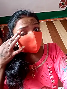 Snapshot of Scheme_SS chatting on March 6, 3:35 am Scheme SS online show from March 6, 3:35 am