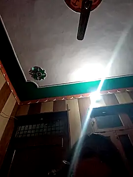 Snapshot of Scheme_SS chatting on March 8, 3:35 pm Scheme SS online show from March 8, 3:35 pm