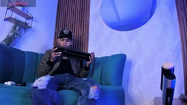 Jeffry wolvess online show from February 12, 12:00 pm