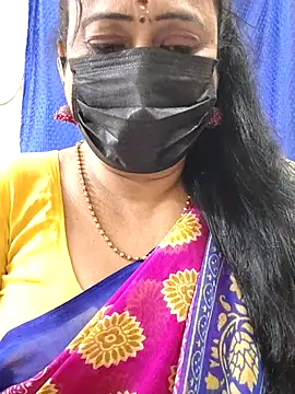 Snapshot of rekha_naier chatting on March 22, 4:54 pm rekha naier online show from March 22, 4:54 pm