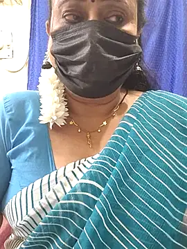 Snapshot of rekha_naier chatting on July 8, 4:33 pm rekha naier online show from July 8, 4:33 pm