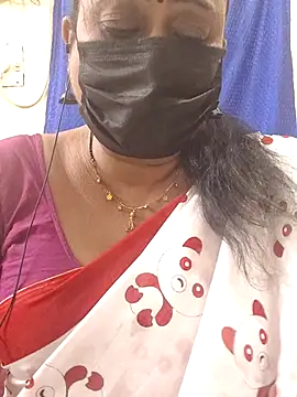 Snapshot of rekha_naier chatting on July 9, 5:39 pm rekha naier online show from July 9, 5:39 pm