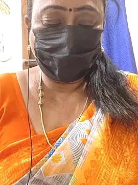 Snapshot of rekha_naier chatting on July 23, 5:22 pm rekha naier online show from July 23, 5:22 pm