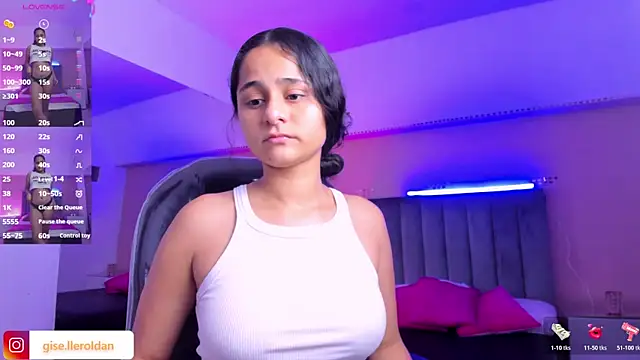 Snapshot of Giselle_Roldan chatting on July 31, 4:34 am Giselle Roldan online show from July 31, 4:34 am