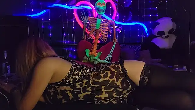 anonymouszN online show from September 19, 7:58 pm