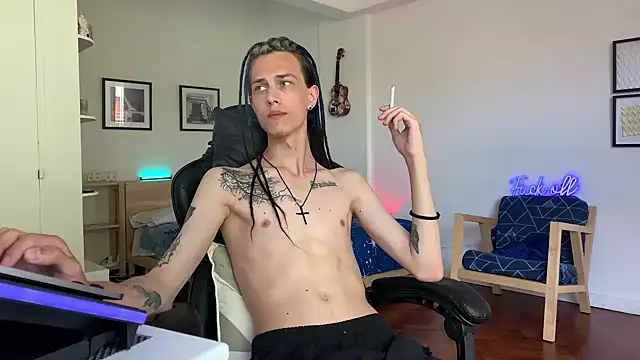 Snapshot of Den_BlueXx chatting on December 17, 6:20 pm Den BlueXx online show from December 17, 6:20 pm