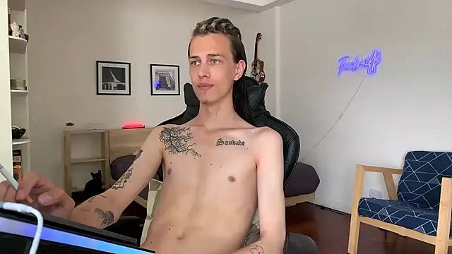 Snapshot of Den_BlueXx chatting on January 17, 2:18 pm Den BlueXx online show from January 17, 2:18 pm