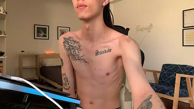 Snapshot of Den_BlueXx chatting on January 22, 9:57 am Den BlueXx online show from January 22, 9:57 am