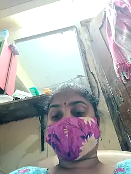 Snapshot of ammullu456 chatting on April 18, 3:43 am ammullu456 online show from April 18, 3:43 am