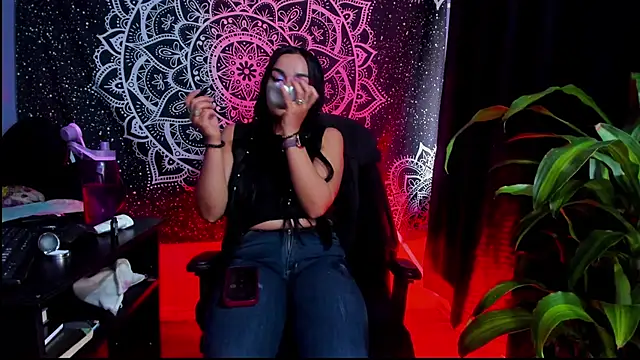 Snapshot of thakytona chatting on March 26, 9:31 pm thakytona online show from March 26, 9:31 pm