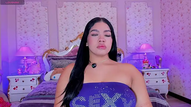 AllissonJames online show from October 2, 11:28 am