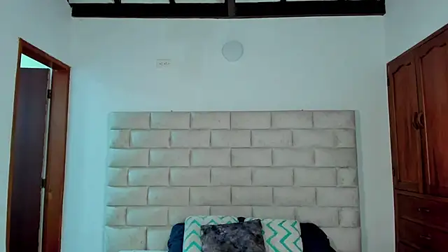 Dylan Taylor online show from November 22, 12:37 pm