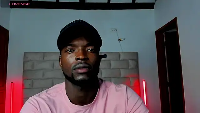 Dylan Taylor online show from January 11, 11:37 am