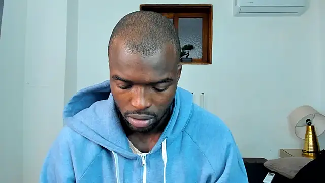 Snapshot of Dylan_Taylor chatting on June 10, 1:43 pm Dylan Taylor online show from June 10, 1:43 pm