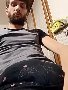 Snapshot of dariodario chatting on March 26, 3:23 am dariodario online show from March 26, 3:23 am