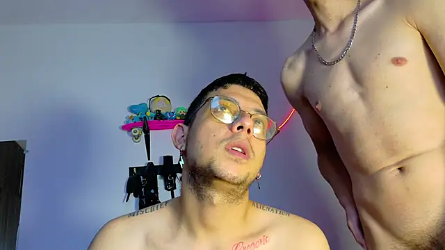 Snapshot of Nymphobuddies chatting on January 24, 9:06 am Nymphobuddies online show from January 24, 9:06 am