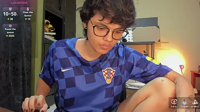 gooddess isis online show from December 26, 8:28 am