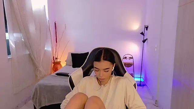 Snapshot of AnabelWolf chatting on November 29, 3:04 pm AnabelWolf online show from November 29, 3:04 pm