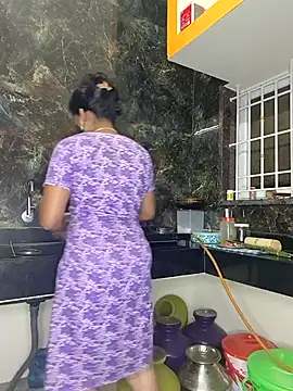 Tamil Shalini Lustyy online show from November 11, 10:54 pm