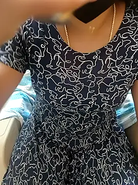 Tamil Shalini Lustyy online show from January 11, 5:51 pm