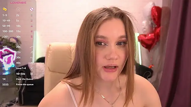 Snapshot of FoxyyKate chatting on February 19, 5:38 pm FoxyyKate online show from February 19, 5:38 pm